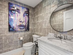 10 Burnham Rd, Newton MA 02465