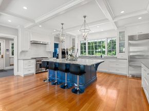 10 Burnham Rd, Newton MA 02465