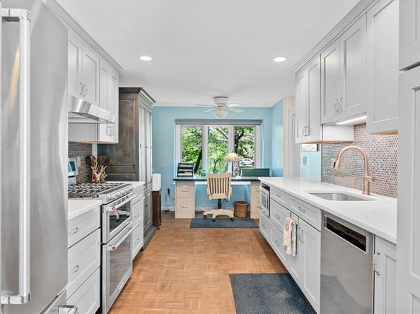 98 Village Post Road 98, Danvers MA 01923