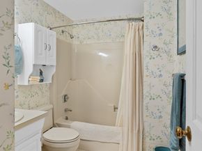 98 Village Post Road 98, Danvers MA 01923
