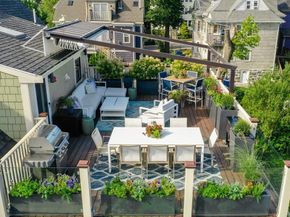 43 Salcombe St 4, Boston MA 02125