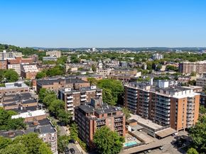 30 Stearns Rd PHB, Brookline MA 02446