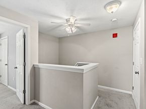 69 Kennedy Dr 69, Chelmsford MA 01863