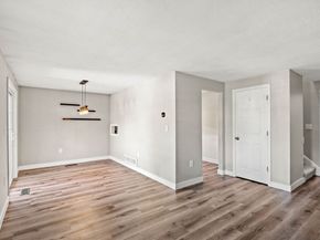 69 Kennedy Dr 69, Chelmsford MA 01863
