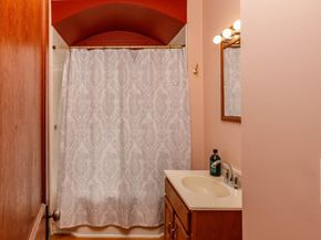81 Monadnock Street, Gardner MA 01440