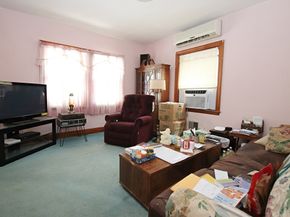 12 Longwood Avenue, Saugus MA 01906