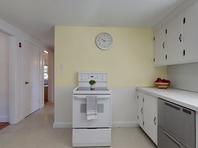 16 Rangeway Rd, Billerica MA 01862