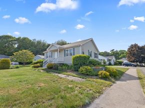 90 Crystal Water Dr 90, East Bridgewater MA 02333