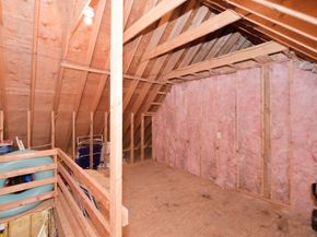 101 Hunter Rd, Uxbridge MA 01569