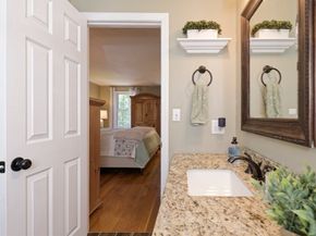 101 Hunter Rd, Uxbridge MA 01569