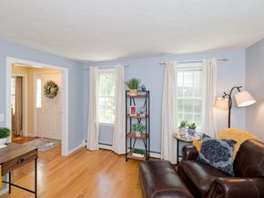 101 Hunter Rd, Uxbridge MA 01569