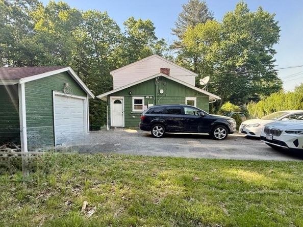 209 Carl Ave, Brockton MA 02302