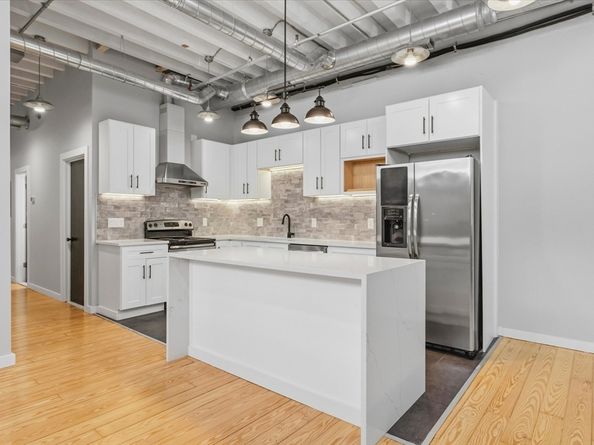 107 South St 2F, Boston MA 02111