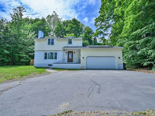 48 Central St, Auburn MA 01501