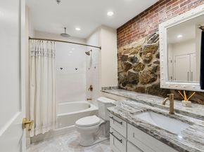 143 Burrill St 102, Swampscott MA 01907