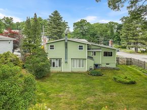 27 Randy Rd, Framingham MA 01701