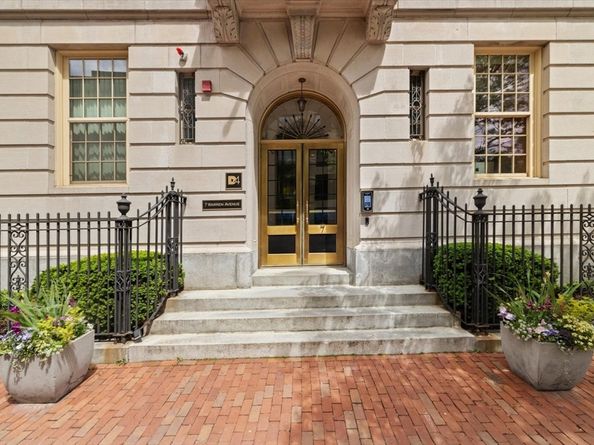 7 Warren 6, Boston MA 02116