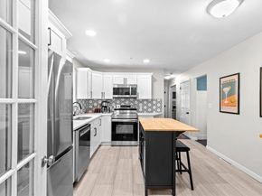 178 Tremont St, Carver MA 02330