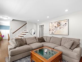178 Tremont St, Carver MA 02330