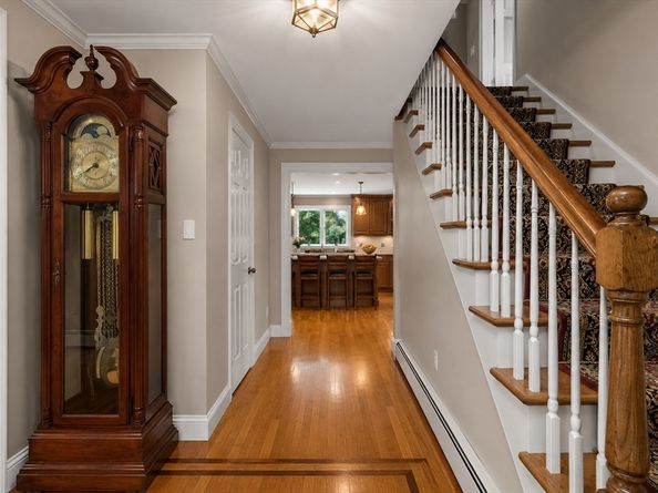 22 Tanglewood Road, Wellesley MA 02481