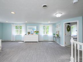67 Higgins Rd, Kingston MA 02364