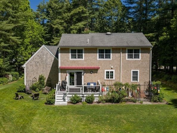67 Higgins Rd, Kingston MA 02364