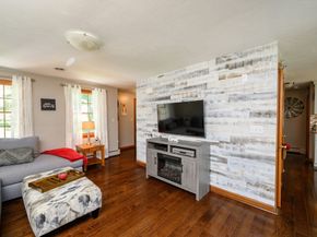 67 Higgins Rd, Kingston MA 02364