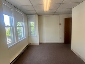 723 Washington St, Newton MA 02458