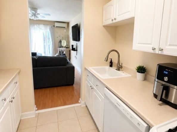 31 Symonds St 20, Salem MA 01970