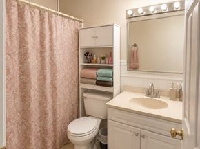31 Symonds St 20, Salem MA 01970
