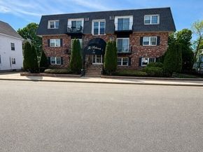 31 Symonds St 20, Salem MA 01970