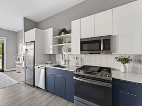 656 Saratoga 301, Boston MA 02128