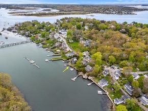65 Leonard Street, Gloucester MA 01930