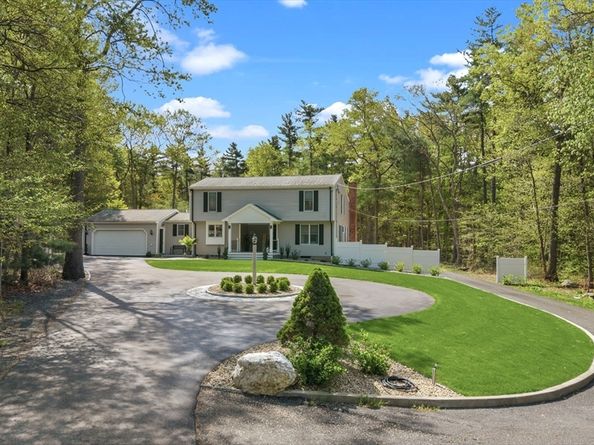 61 Montgomery, Lakeville MA 02347