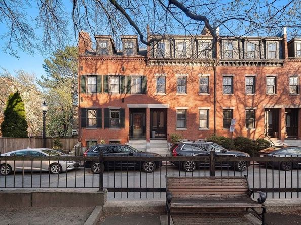 8 Ringgold St, Boston MA 02118