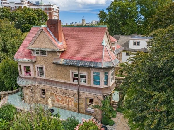 269 Kent St, Brookline MA 02446
