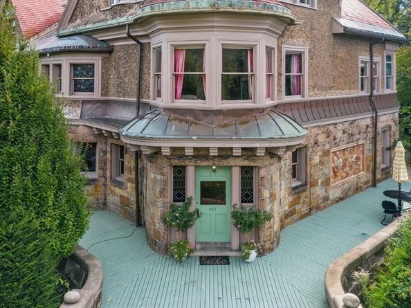 269 Kent St, Brookline MA 02446