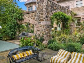 269 Kent St, Brookline MA 02446