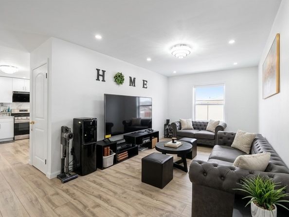 146 Pierce St, Malden MA 02148