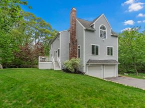 10 Heritage Ln, Cohasset MA 02025