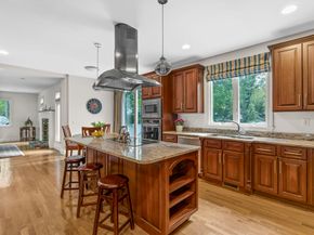 10 Heritage Ln, Cohasset MA 02025
