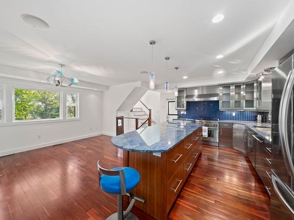 122 Parke Ave, Quincy MA 02171