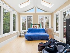 17 Wellesley Street, Weston MA 02493