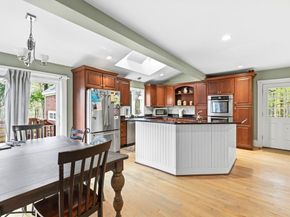 17 Wellesley Street, Weston MA 02493