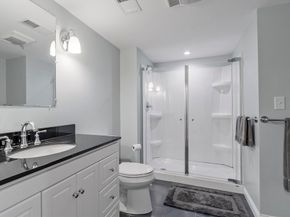 5 Vine Brook Way 5, Woburn MA 01801