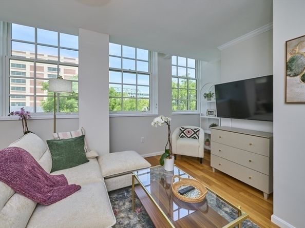 106 13th Street 327, Boston MA 02129