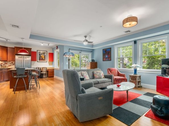224 Florence Street 3, Boston MA 02131