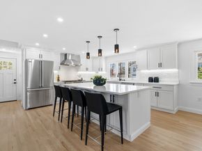 171 Shaw Rd, Brookline MA 02467