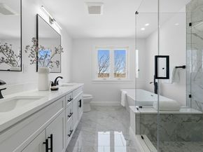 171 Shaw Rd, Brookline MA 02467