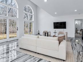 30 Anne Rd, North Andover MA 01845